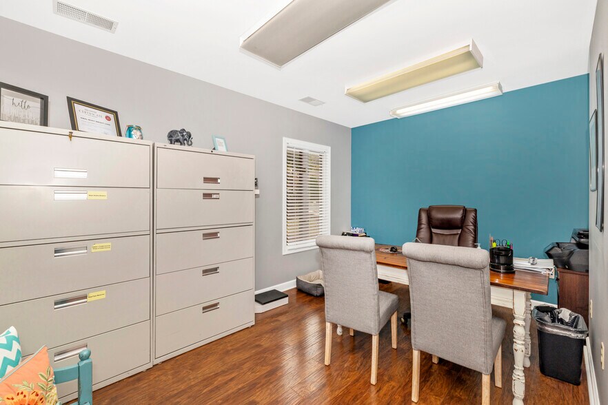 More Photos Of 360 Mill St, Hagerstown Office For Sale