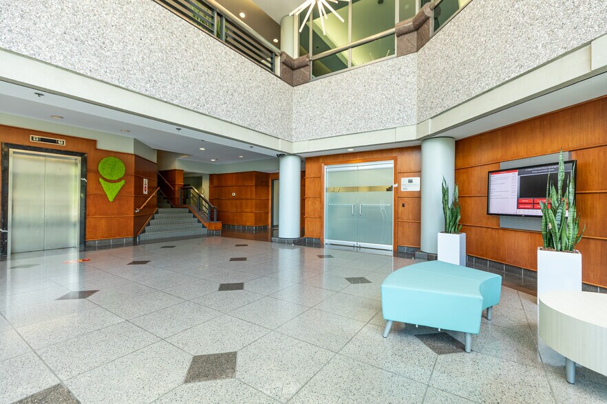 More Photos Of 2 Walnut Grove Dr, Horsham Township Office For Lease