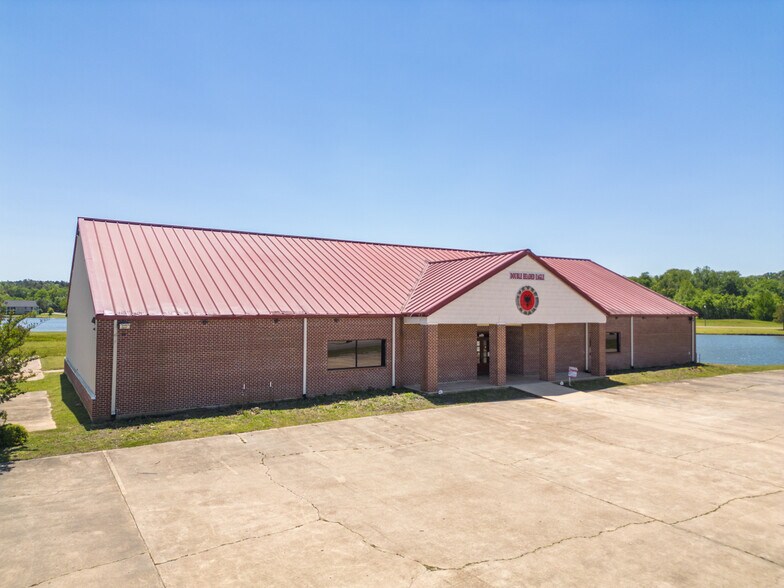 More Photos Of 888 St. Andrews Ln, Starkville Restaurant For Sale
