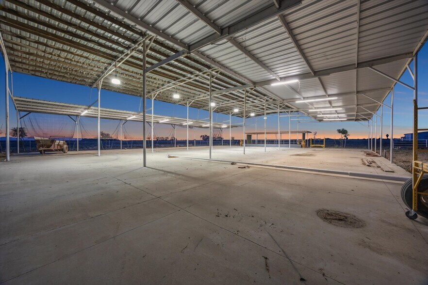 More Photos Of 8661 Herring Rd, Bakersfield Land For Sale