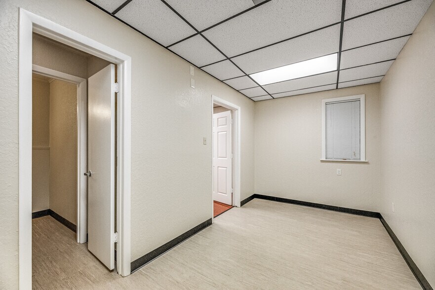 More Photos Of 255 Fortenberry Rd, Merritt Island Medical For Sale