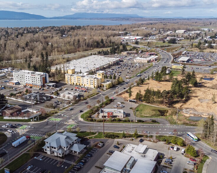More Photos Of 1020 W Bakerview Rd, Bellingham Fast Food For Sale