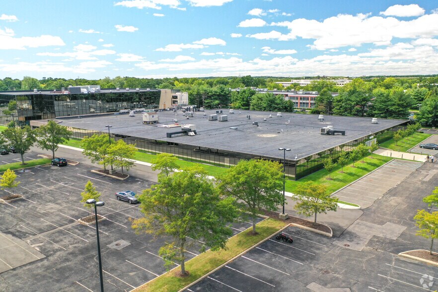 More Photos Of 2 Corporate Center Dr, Melville Office For Lease