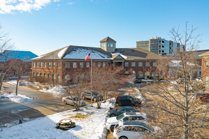 More Photos Of 501 12th Ave, Coralville Office For Lease