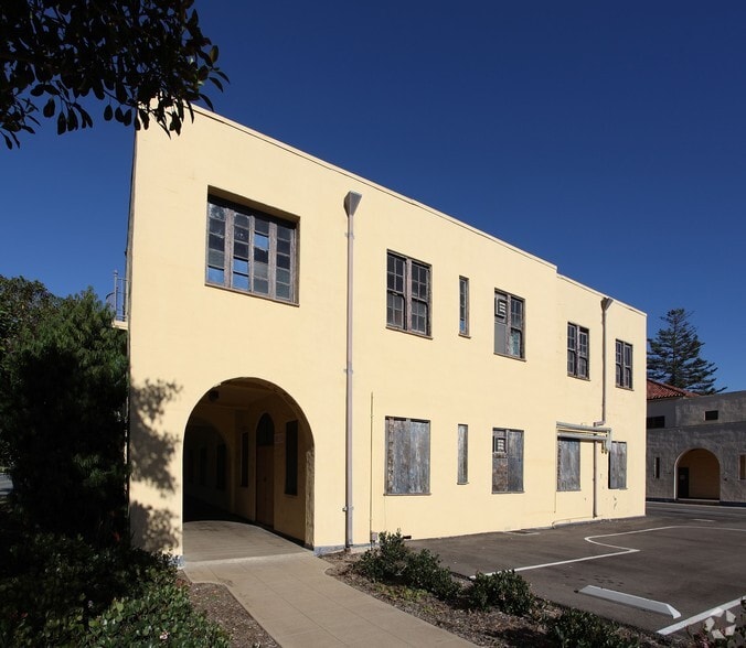 More Photos Of 2820 Historic Decatur Rd, San Diego Unknown For Lease