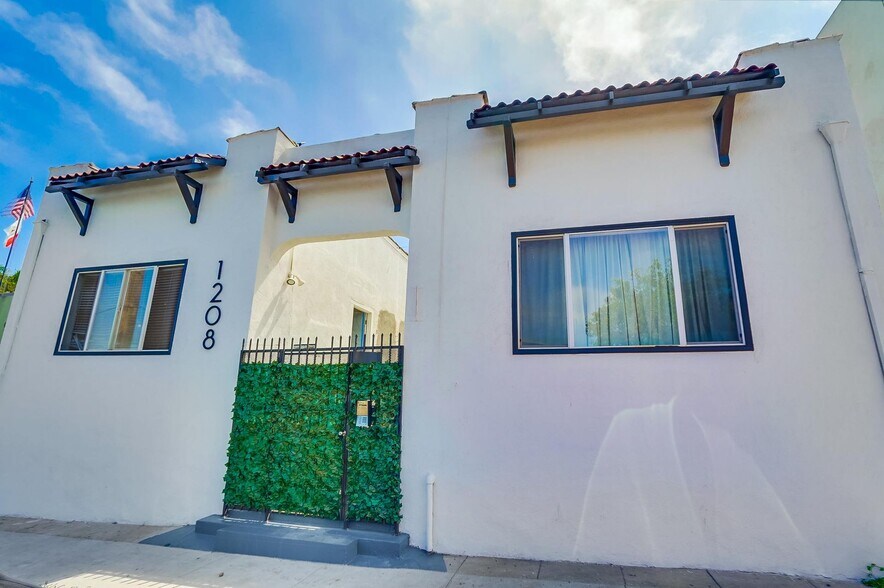 Primary Photo Of 1208 Daisy Ave, Long Beach Apartments For Sale