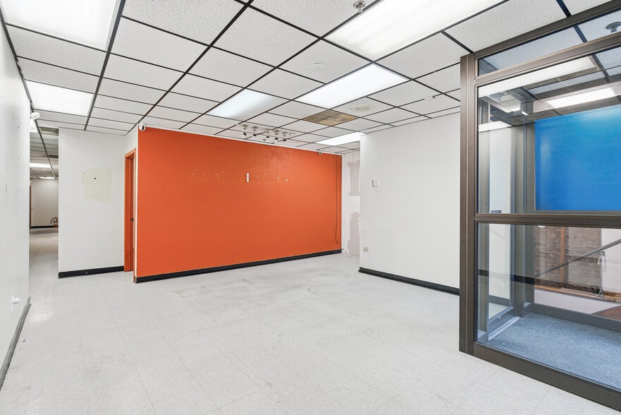 More Photos Of 128 Wilson Ave, Newark Office For Lease