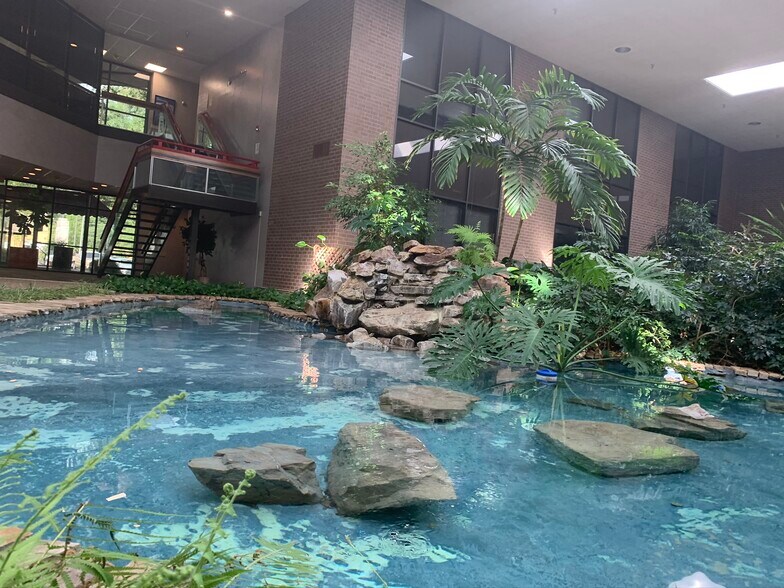 More Photos Of 4021A Ambassador Caffery Pky, Lafayette Office For Lease