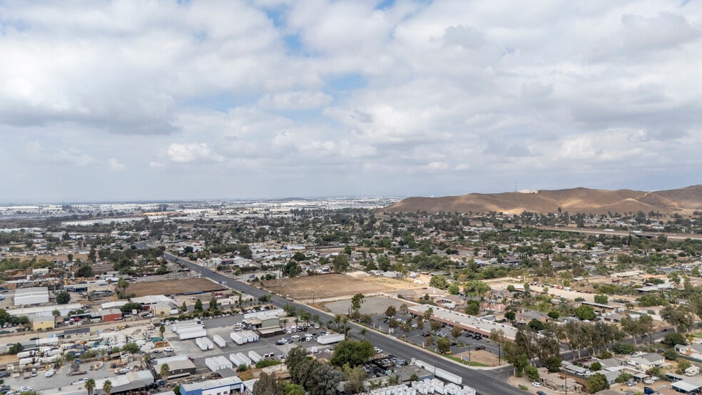 More Photos Of 9415 Mission Blvd, Riverside Unknown For Sale
