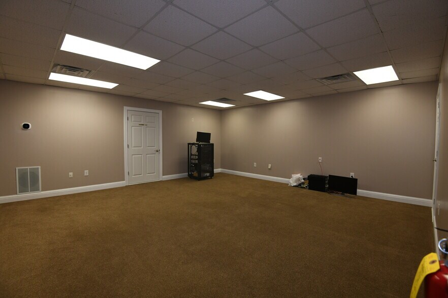 More Photos Of 3925 Harrison Rd, Loganville Office For Sale
