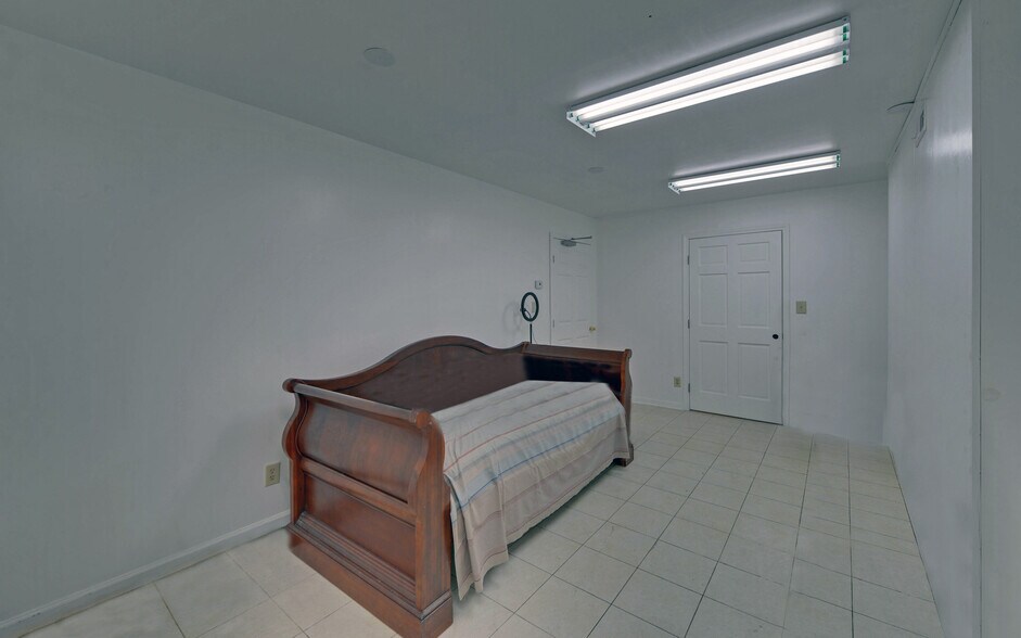 More Photos Of 250 E Currahee St, Toccoa Warehouse For Sale