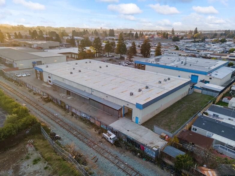 More Photos Of 894 Faulstich Ct, San Jose Warehouse For Sale