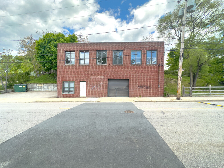 Primary Photo Of 325 Illinois St, Central Falls Manufacturing For Sale