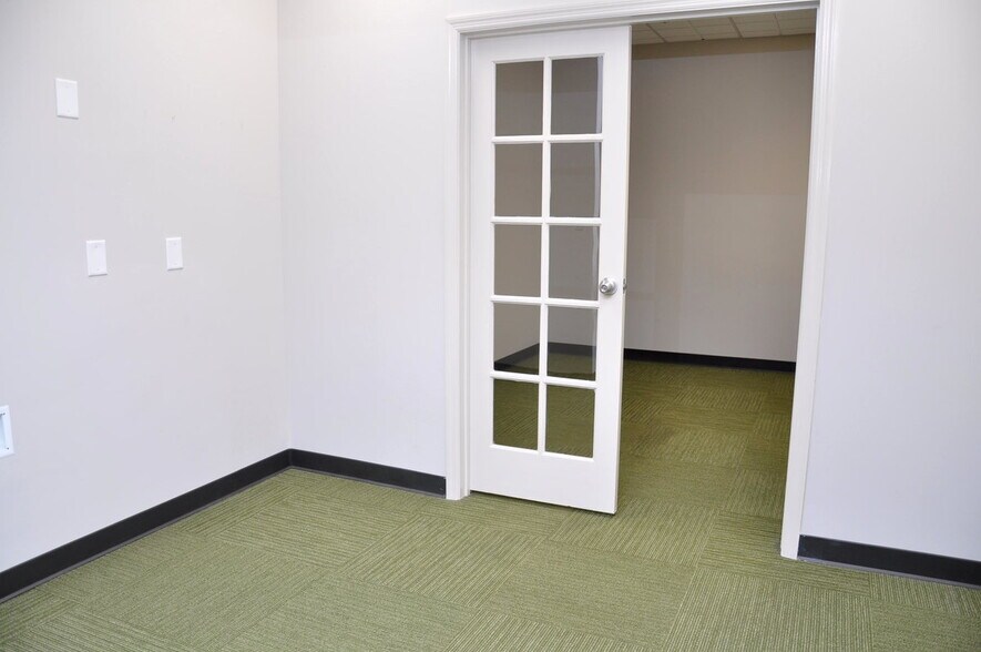 More Photos Of 1200 Premier Dr, Chattanooga Loft Creative Space For Lease