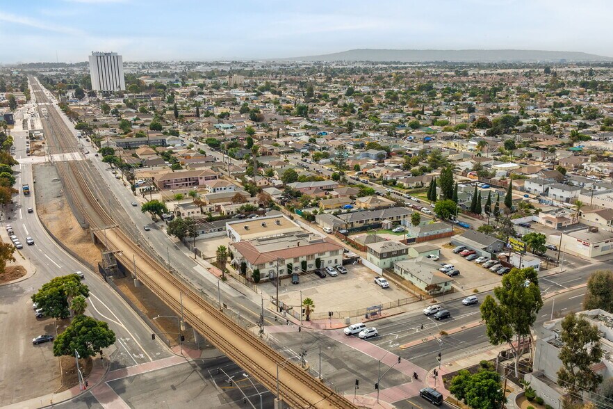 More Photos Of 1011 N Willowbrook Ave, Compton General Retail For Sale