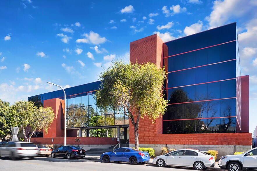 More Photos Of 203 N Golden Circle Dr, Santa Ana Office For Lease