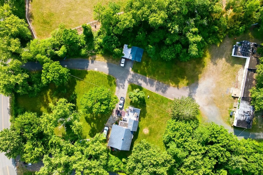 More Photos Of 26 Megill Rd, Farmingdale Industrial For Sale