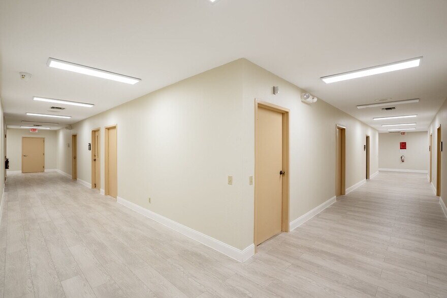 More Photos Of 9502 Computer Dr, San Antonio Medical For Sale