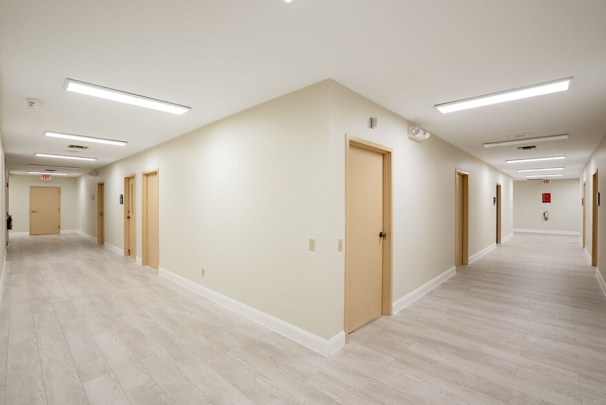 More Photos Of 9502 Computer Dr, San Antonio Medical For Sale