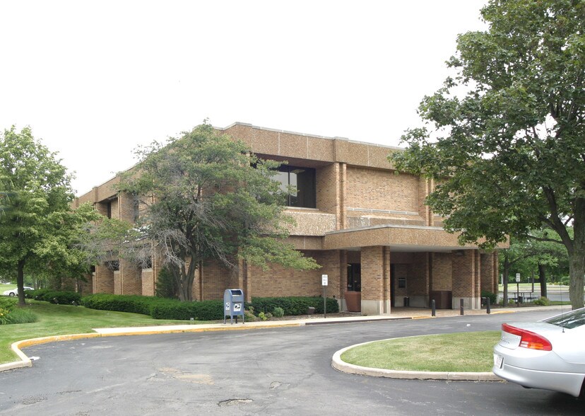 More Photos Of 4350 W Lincoln Hwy, Matteson Office For Sale