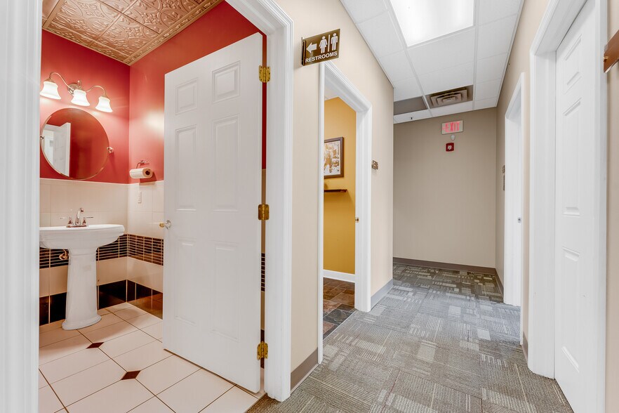 More Photos Of 6-10 Canyon Rd, Morgantown Loft Creative Space For Sale