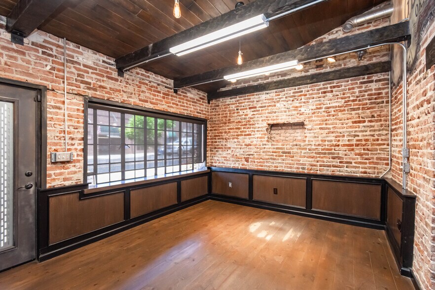 More Photos Of 451-453 G St, Lincoln Freestanding For Sale
