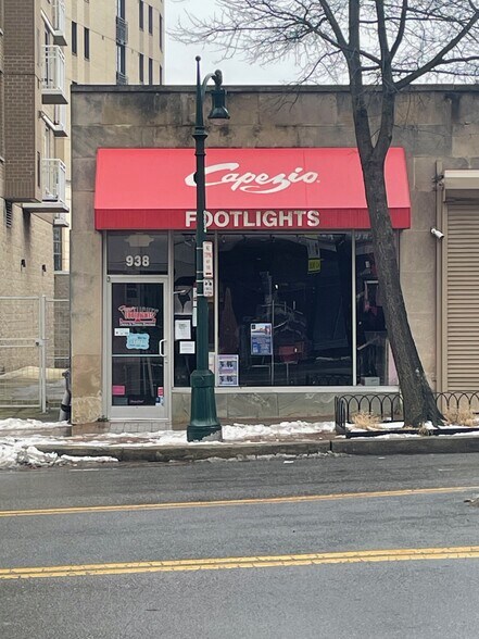 Primary Photo Of 938 Wayne Ave, Silver Spring Freestanding For Lease