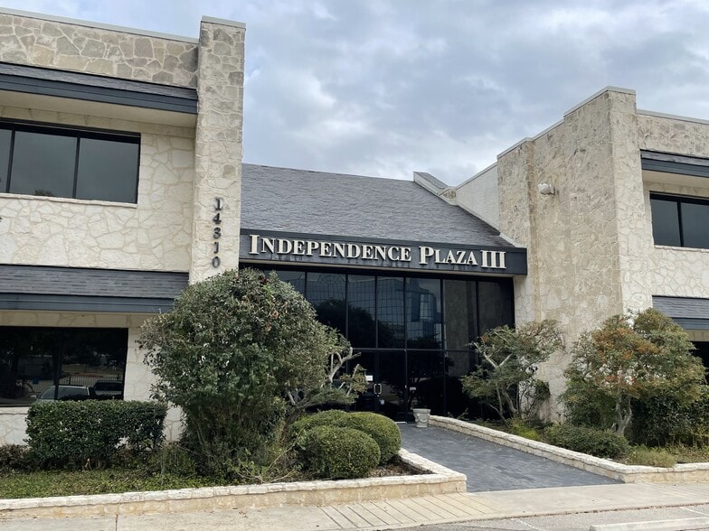 More Photos Of 14310 Northbrook Dr, San Antonio Office For Lease
