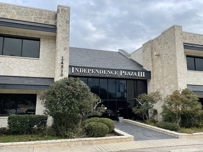 More Photos Of 14310 Northbrook Dr, San Antonio Office For Lease