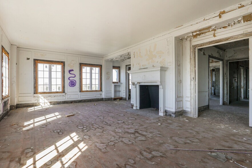 More Photos Of 1312 E Broad St, Columbus Apartments For Sale