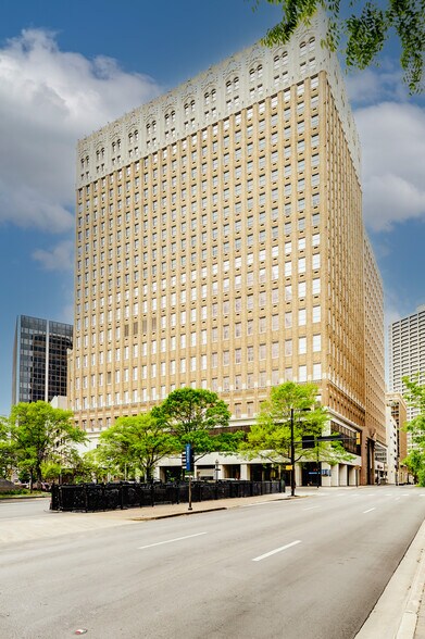 More Photos Of 307 W 7th St, Fort Worth Office For Sale