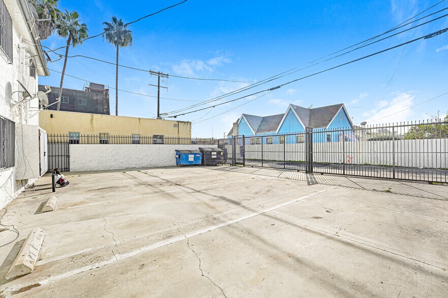More Photos Of 1508 W Florence Ave, Los Angeles Apartments For Sale