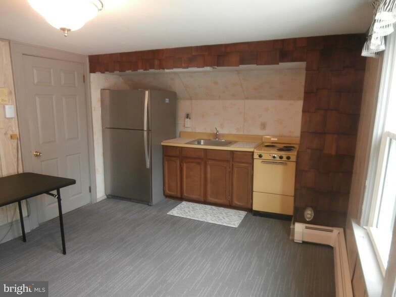 More Photos Of 306 N Oxford Valley Rd, Fairless Hills Office For Sale