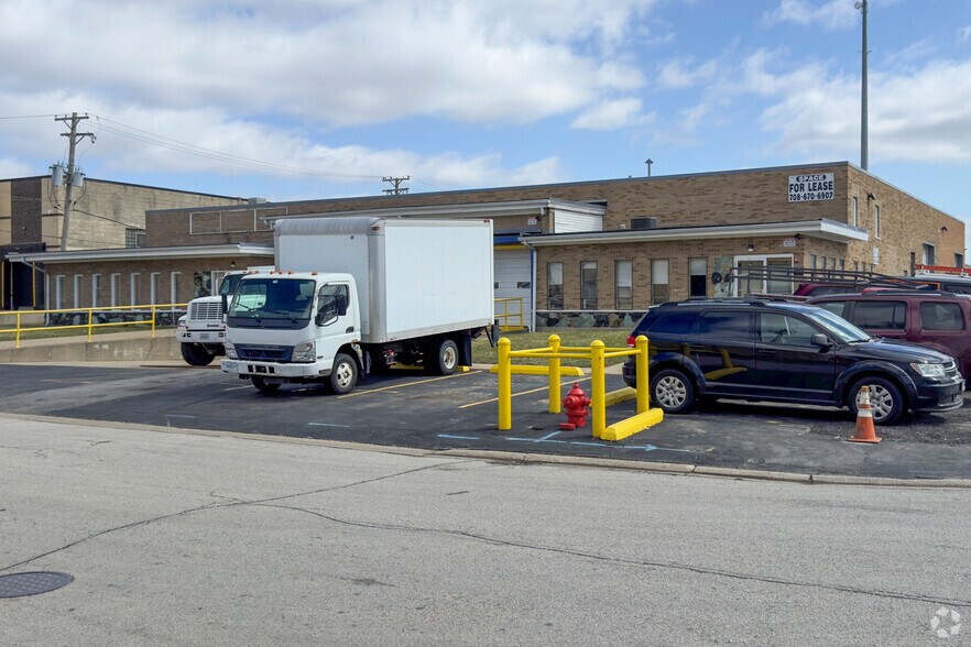 Primary Photo Of 11743 S Mayfield Ave, Alsip Warehouse For Lease
