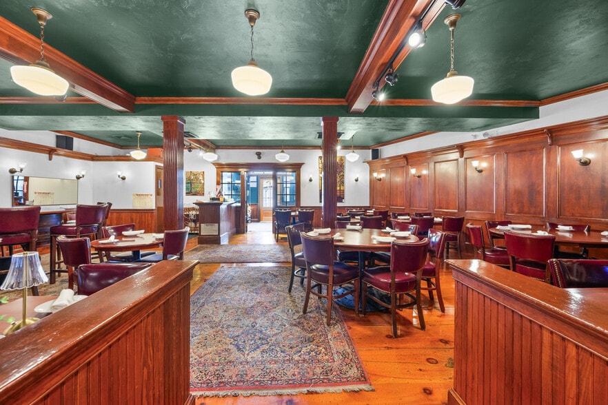 More Photos Of 488 South St, Hyannis Restaurant For Sale