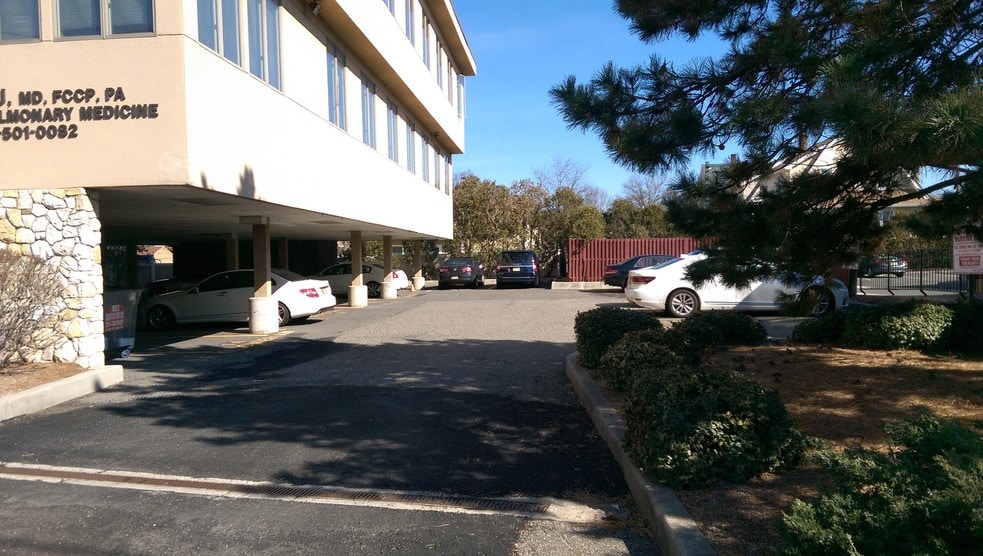 More Photos Of 155 Washington Ave N, Bergenfield Medical For Lease