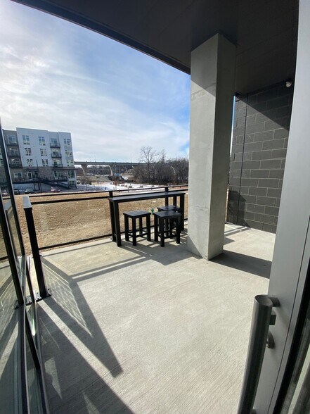 More Photos Of 161 S Riverheath Way, Appleton Apartments For Lease