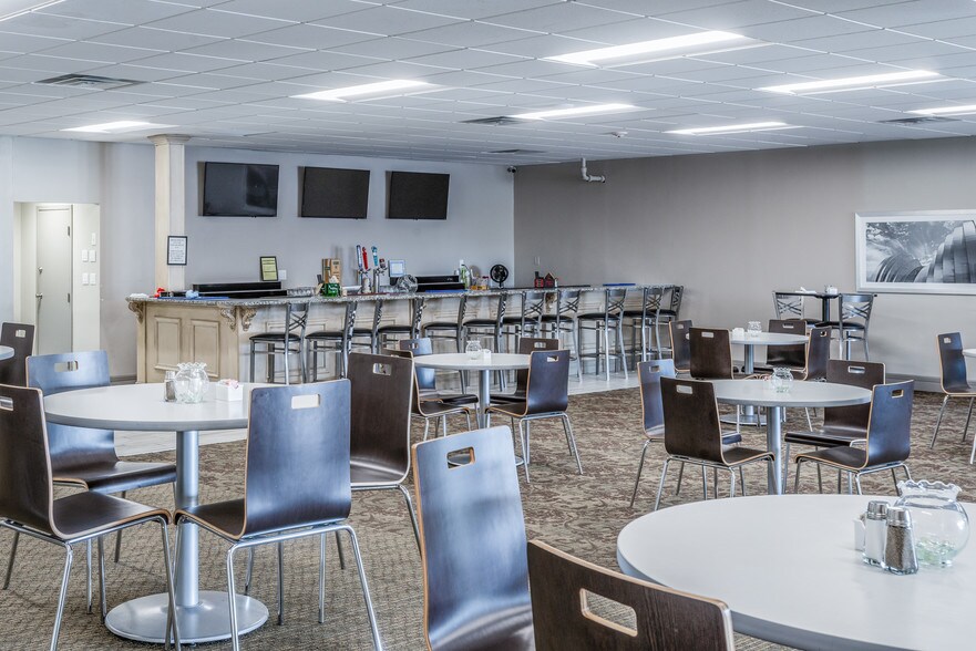 More Photos Of 2700 W 18th Ave, Emporia Hotel For Sale