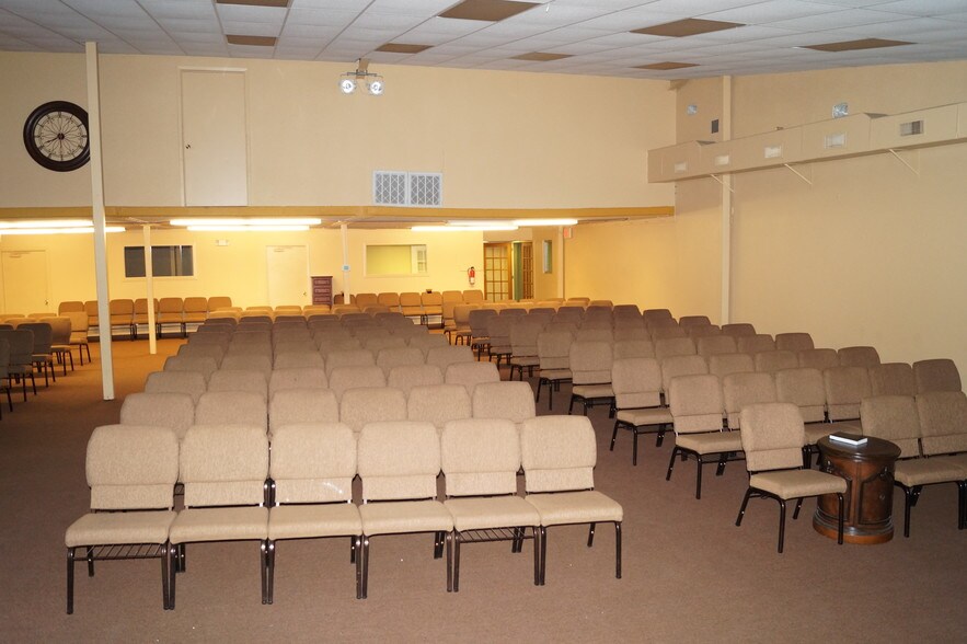 More Photos Of 5212 Heath Rd, San Antonio Religious Facility For Sale
