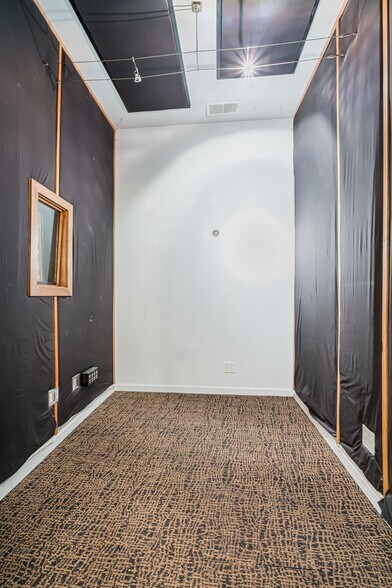 More Photos Of 515 E Iris Dr, Nashville Loft Creative Space For Sale