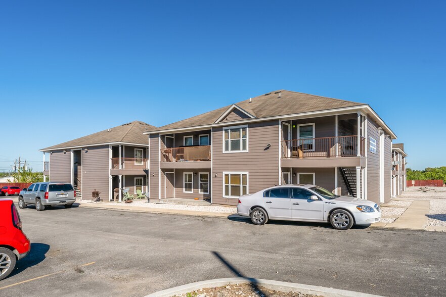 More Photos Of 516 S 9th St, Kenedy Apartments For Sale