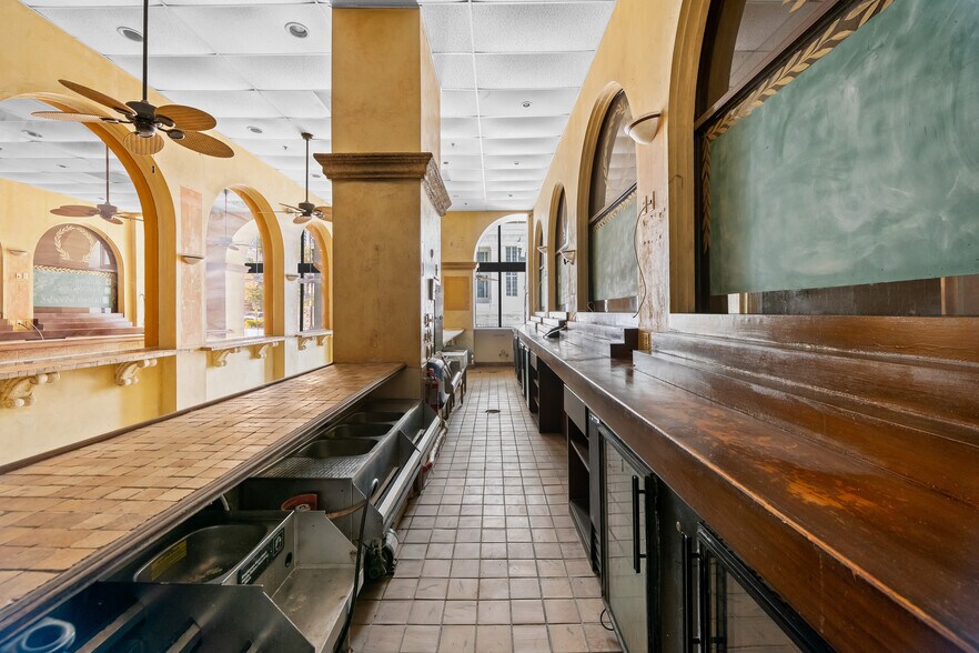 More Photos Of 66-68 W Flagler St, Miami Loft Creative Space For Sale