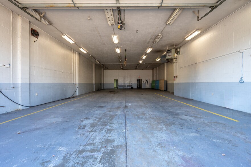 More Photos Of 7419 Washington Ave, Pittsburgh Office For Lease