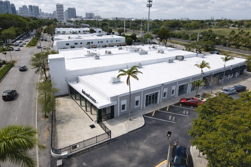More Photos Of 5084 Biscayne Blvd, Miami General Retail For Lease