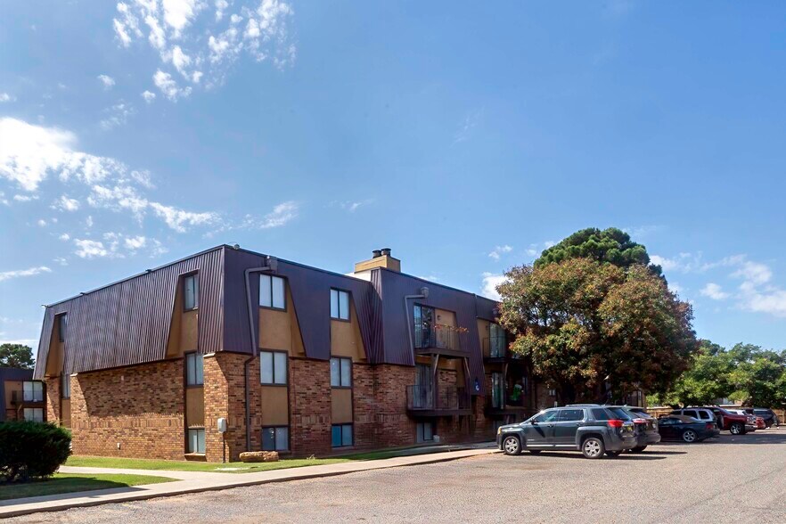 More Photos Of 5202 Bangor Ave, Lubbock Apartments For Sale