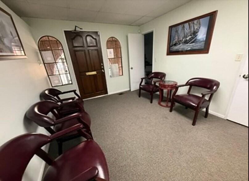 More Photos Of 13624 San Antonio Dr, Norwalk Office For Lease