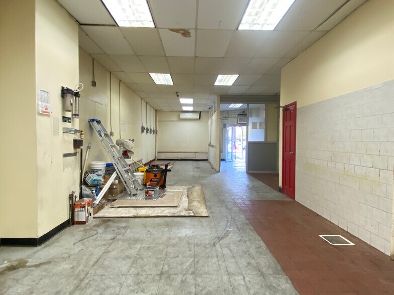 More Photos Of 41-10 29th St, Long Island City Storefront Retail Office For Lease