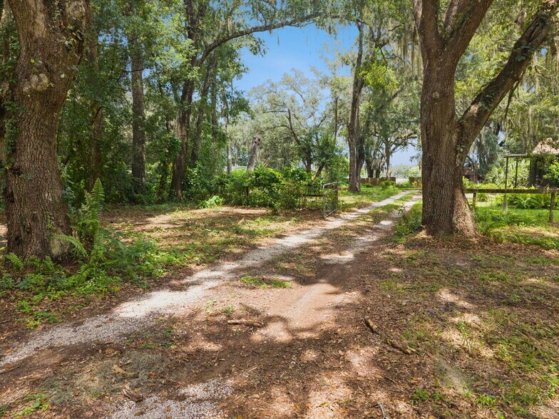More Photos Of 860 Lisa Ln E, Apopka Land For Sale