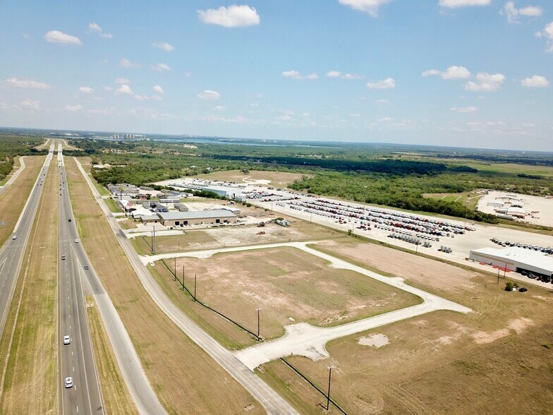 More Photos Of 20030 S Interstate 37, Elmendorf Land For Sale