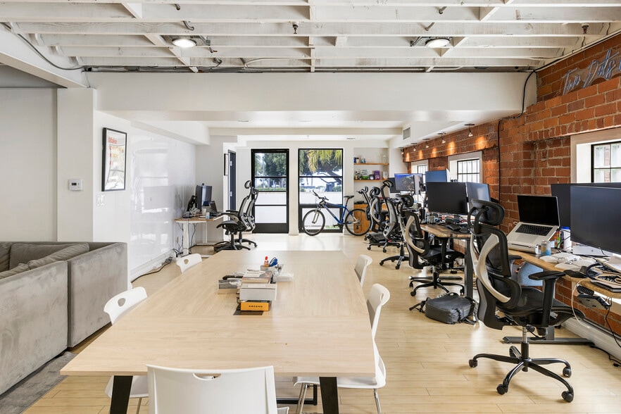 More Photos Of 201 Wilshire Blvd, Santa Monica Loft Creative Space For Lease